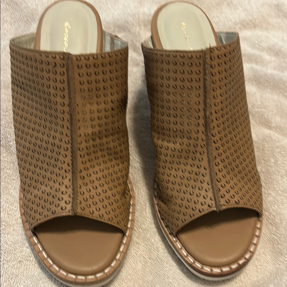 Chocolat Blu Brown Women's Wedge